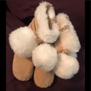 🚫❌SOLD Baby Gap Suede Booties